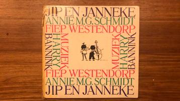 Vinyl single Jip en Janneke - Annie M.G. Schmidt beschikbaar voor biedingen