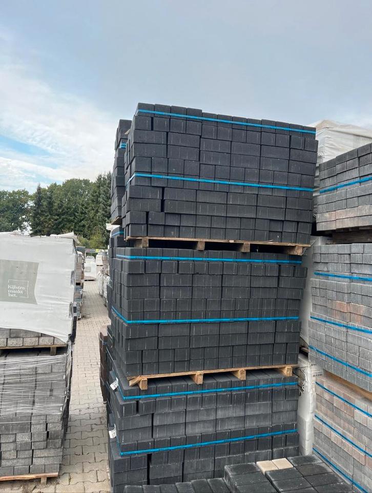 Betonklinkers 8cm Antraciet | €15 p/m² - 53m² beschikbaar., Tuin en Terras, Tegels en Klinkers, Zo goed als nieuw, Klinkers, Beton