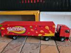 Skittles daf 95 lion car, Hobby en Vrije tijd, Modelauto's | 1:50, Ophalen of Verzenden, Gebruikt, Bus of Vrachtwagen, Lion Toys