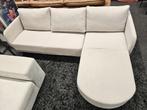 Crème- zandkleurige hoekbank (R) met lounge-gedeelte (R), Huis en Inrichting, Banken | Bankstellen, Hout, Hoekbank, Ophalen of Verzenden
