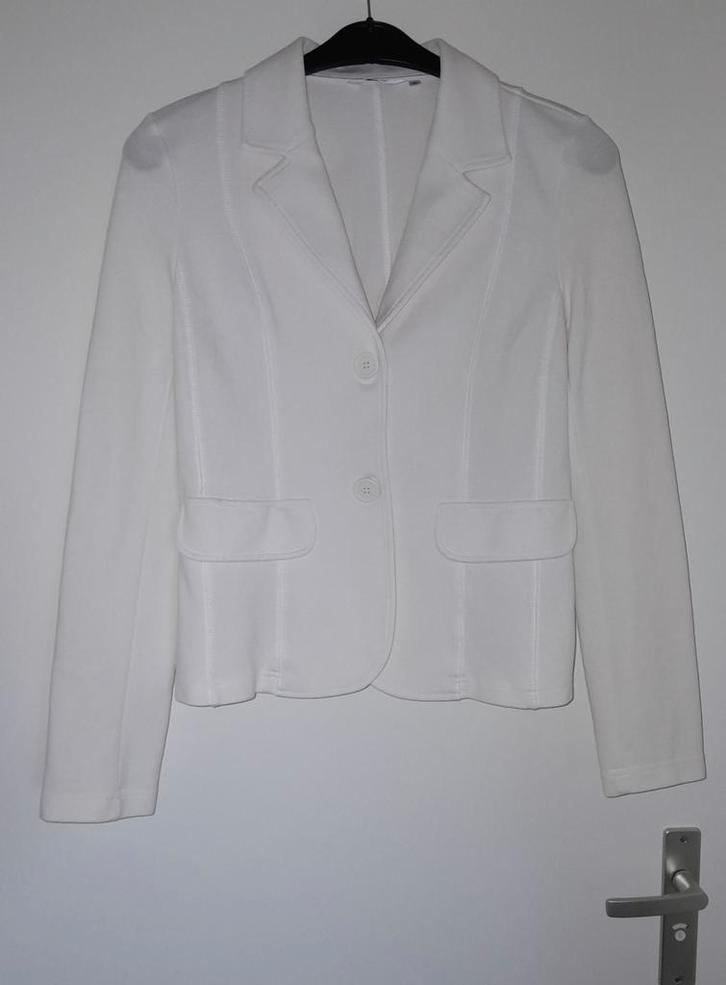 Witte Damesblazer - Maat 42, Kleding | Dames, Jasjes, Kostuums en Pakken, Zo goed als nieuw, Jasje, Maat 42/44 (L), Wit, Ophalen of Verzenden