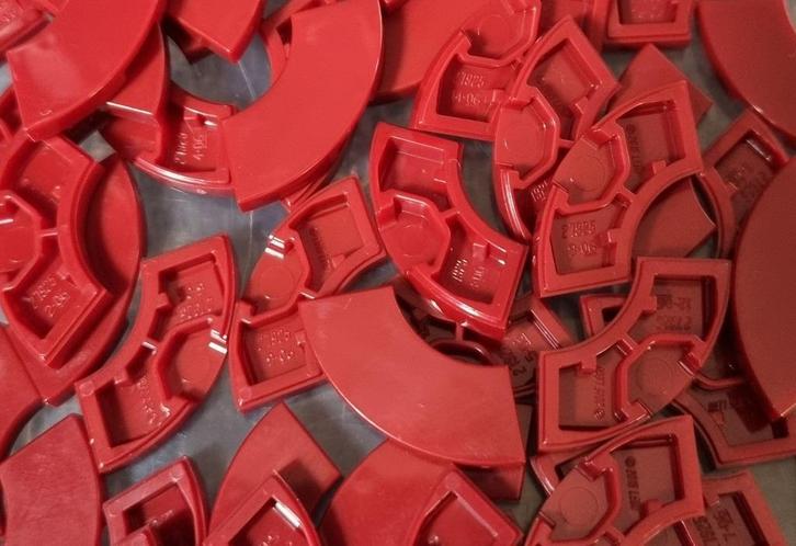 Lego 2x2 round tile (macaroni), Dark red (per 100), Kinderen en Baby's, Speelgoed | Duplo en Lego, Nieuw, Lego, Losse stenen, Verzenden