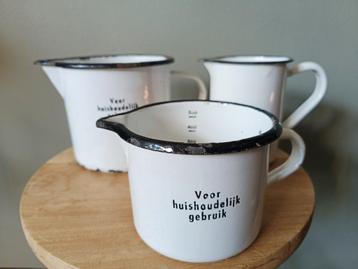 Emaile voor huishoudelijk gebruik kan kannetjes en kom beschikbaar voor biedingen