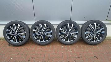 Set is NIEUW! Bi-color velgen Toyota Aygo X 175/60/18 beschikbaar voor biedingen