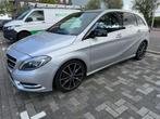 Mercedes-Benz B-Klasse 1.6 B180 5DRS PANO CLIMA NAVI NAP AUT, Auto's, Mercedes-Benz, 1325 kg, 74 €/maand, Zwart, 4 cilinders