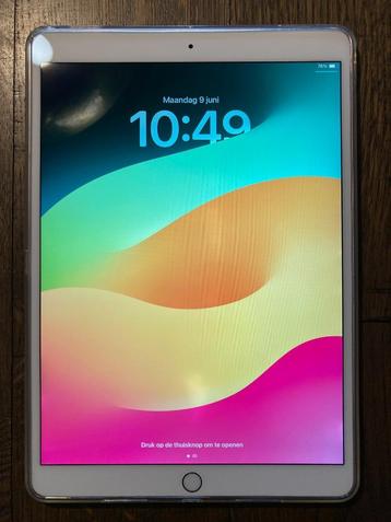 APPLE iPad Pro 10,5 inch A1701 64GB Rosegoud + Hoes ! beschikbaar voor biedingen