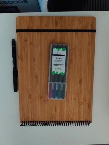 Bambook A4 formaat met stiften (4 kleuren) beschikbaar voor biedingen