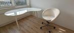 Ikea bureau (melkglas) met leren stoel, Huis en Inrichting, Bureaus, Ophalen, In hoogte verstelbaar, Gebruikt, Bureau