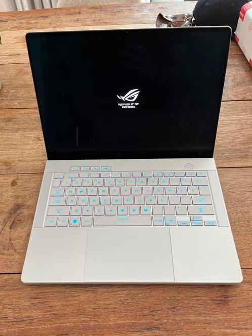 ASUS ROG Zephyrus G14 2024 met RTX4070, Computers en Software, Windows Laptops, Zo goed als nieuw, 14 inch, SSD, 4 Ghz of meer