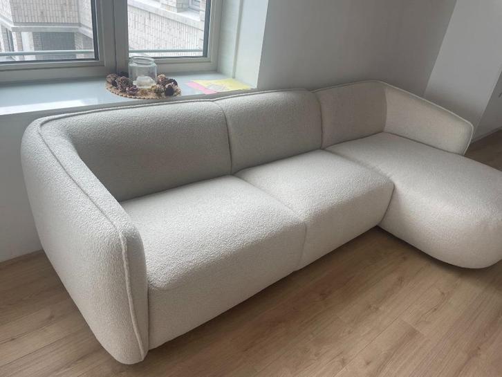 FonQ sofa - new- bearly used for 4months, Huis en Inrichting, Banken | Bankstellen, Nieuw, Hoekbank, Vierpersoons of meer, 250 tot 300 cm