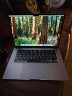 MacBook Pro 15 inch M3 met vlekken in de scherm, Computers en Software, Apple Macbooks, MacBook Pro, Gebruikt, 2 tot 3 Ghz, 512 GB