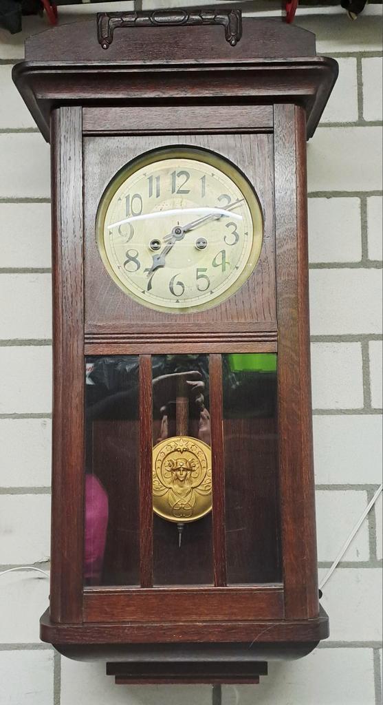Antieke Gustav Becker wandklok, Antiek en Kunst, Antiek | Klokken, Ophalen