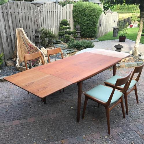 Set 4 stoel tafel 370 371 Boomerang chair Christensen Deens, Huis en Inrichting, Stoelen, Eén, Ophalen