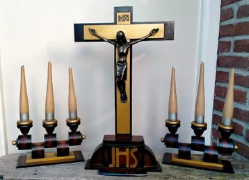 Antiek Houten Kruis Beeld Crucifix 52CM & Kandelaars 24CM beschikbaar voor biedingen