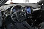 Volvo XC40 B4 Plus Dark | Verwarmde Voorstoelen+Stuurwiel |, Auto's, Volvo, Gebruikt, Euro 6, 4 cilinders, Zwart