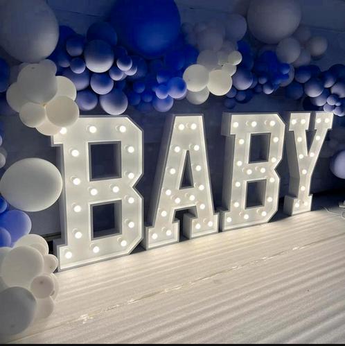 Verlichte letters Love, Bar, Baby, Boy, Hobby en Vrije tijd, Feestartikelen, Nieuw, Versiering, Geboorte of Huwelijk, Ophalen