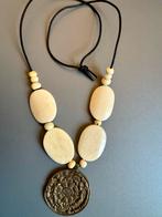 Antieke Tibetaanse hanger met been kralen, Sieraden, Tassen en Uiterlijk, Kettingen, Beige, Nieuw, Ophalen of Verzenden, Overige materialen