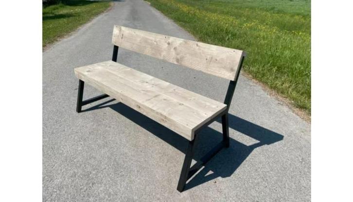 Bankje van steigerhout met zwarte stalen poten, Tuin en Terras, Tuinbanken, Nieuw, Hout, Ophalen of Verzenden