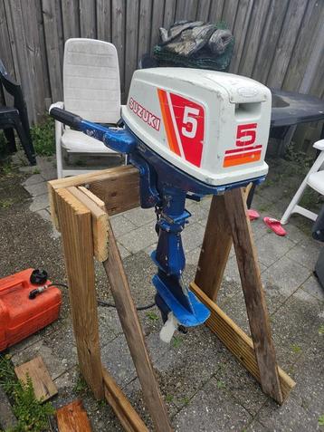 Suzuki Buitenboordmotor 5pk 2takt beschikbaar voor biedingen
