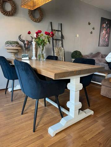 Robuuste kloostertafel – 190x80 cm – massief hout beschikbaar voor biedingen