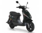 (GEZOCHT) Piaggio zip 2 takt 50cc, Ophalen, Zo goed als nieuw, Zip