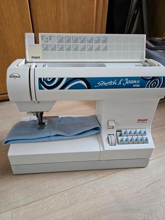 Pfaff Stretch  & Jeans  6120 Als nieuw., Hobby en Vrije tijd, Naaimachines en Toebehoren, Gebruikt, Naaimachine, Pfaff, Ophalen