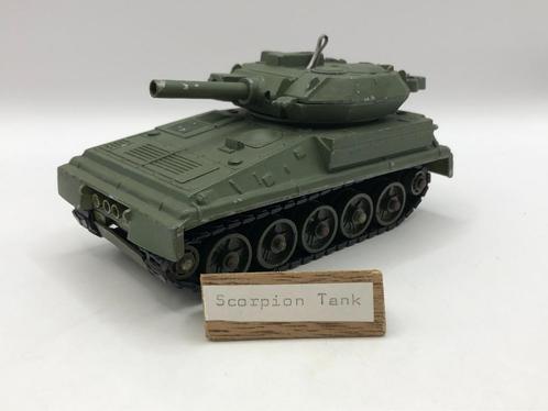 Dinky Toys 690 Scorpion tank 1974 -GOED- M11, Hobby en Vrije tijd, Modelauto's | 1:43, Gebruikt, Overige typen, Dinky Toys, Ophalen of Verzenden