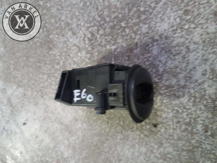 Bmw e60 e61 contact slot, Auto-onderdelen, Elektronica en Kabels, BMW, Gebruikt, Ophalen of Verzenden