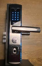 Smart TT Lock, Doe-het-zelf en Verbouw, Hang- en Sluitwerk, Ophalen of Verzenden, Zo goed als nieuw, Rvs, Slot