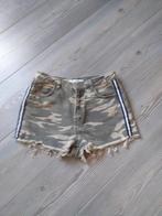 Camouflage jeansshort met bies en rafel effect, maat 34., W28 - W29 (confectie 36), Ophalen of Verzenden, Zo goed als nieuw, Denim Co