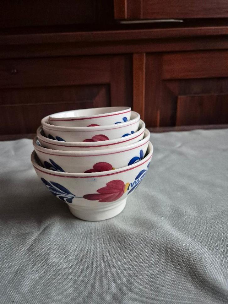 Boerenbont Nestkommetjes van Royal Sphinx/P. Regout, Huis en Inrichting, Keuken | Servies, Zo goed als nieuw, Kom(men), Boerenbont