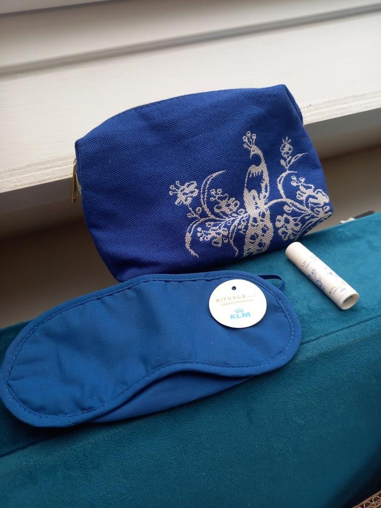 Rituals KLM Limited Edition Make-up Tas & Lipbalsem, Lippen, Blauw, Nieuw, Ophalen of Verzenden