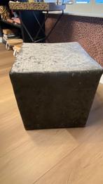 Poef krokodil groen metallic € 20, Ophalen, Hout, Minder dan 50 cm, Vierkant