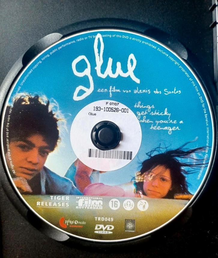Glue DVD Alexis Dos Santos. Film festival Rotterdam. Hivos, Cd's en Dvd's, Dvd's | Drama, Zo goed als nieuw, Drama, Vanaf 16 jaar