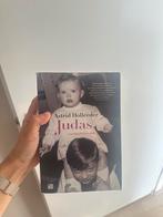 Judas astrid holleeder, Huizen en Kamers