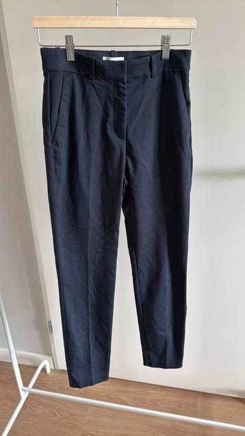 Pantalon mt 36 beschikbaar voor biedingen