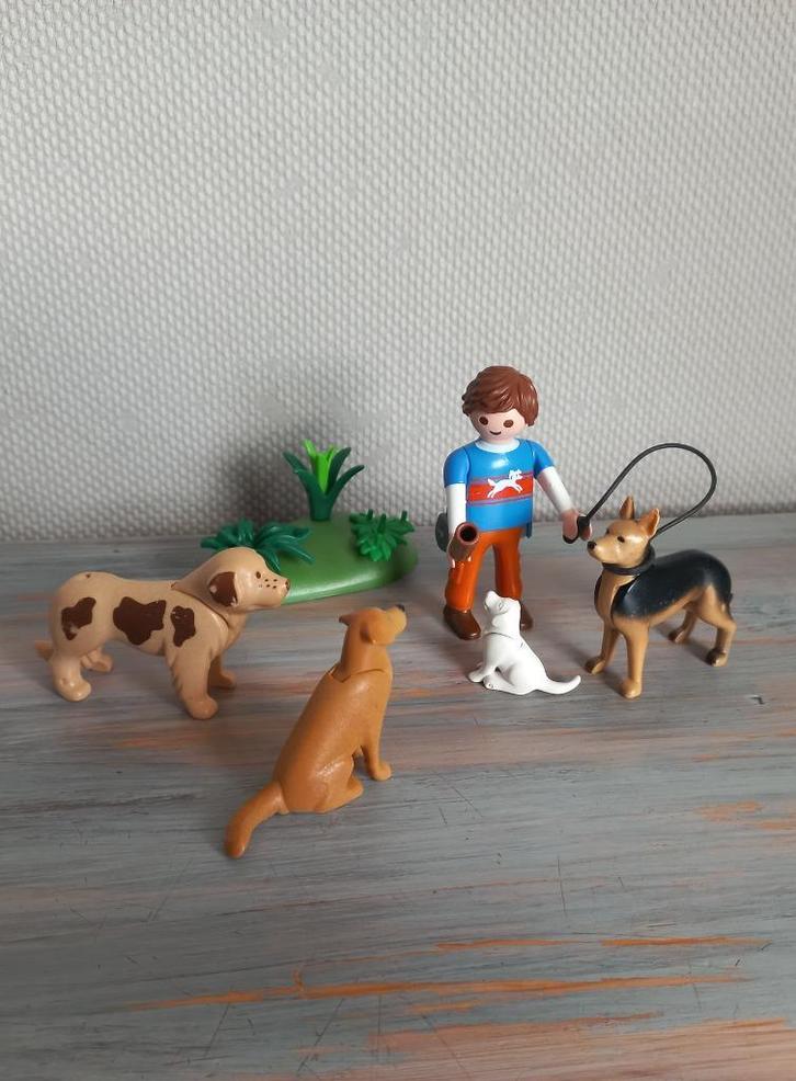 Playmobil (9279) - Hondentrainer met vier Honden, Kinderen en Baby's, Speelgoed | Playmobil, Zo goed als nieuw, Complete set, Ophalen of Verzenden