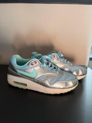 Nike air max 1 zilver blauw maat 38,5 beschikbaar voor biedingen