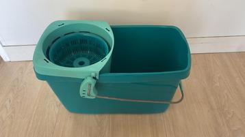 Emmer van het  Clean Twist-Disc Mop systeem beschikbaar voor biedingen