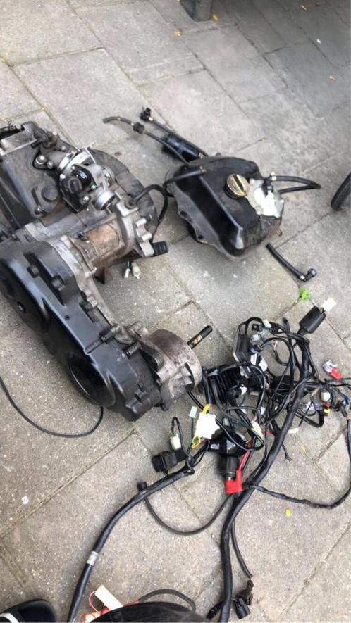 Gy6 motorblok met compleet injectie systeem., Fietsen en Brommers, Brommeronderdelen | Scooters, Gebruikt, Blok, Ophalen