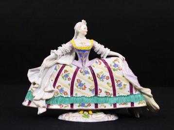 Prachtig antiek porselein  figurine, Ludwigsburg: SALE !!! beschikbaar voor biedingen
