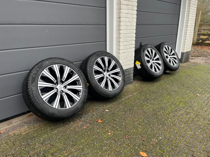 Volvo XC90 20” Continental winterset 275/45/20 onbeschadigd, Auto-onderdelen, Banden en Velgen, Banden en Velgen, Winterbanden