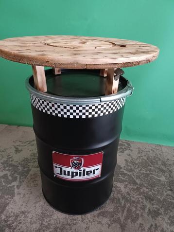 Jupiler Sta-tafel beschikbaar voor biedingen