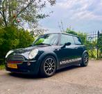 Mini Cooper 1.6 16V Checkmate met John Cooper Works pakket, Voorwielaandrijving, Zwart, 4 cilinders, 4 stoelen
