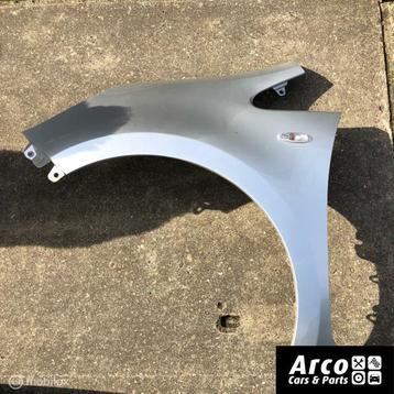 Kia Rio Spatbord  LINKS 3d Zilver 2010-2018 beschikbaar voor biedingen