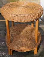 Vintage rotan bijzettafel, Huis en Inrichting, Tafels | Bijzettafels, Ophalen of Verzenden, Gebruikt, Rond, Overige materialen