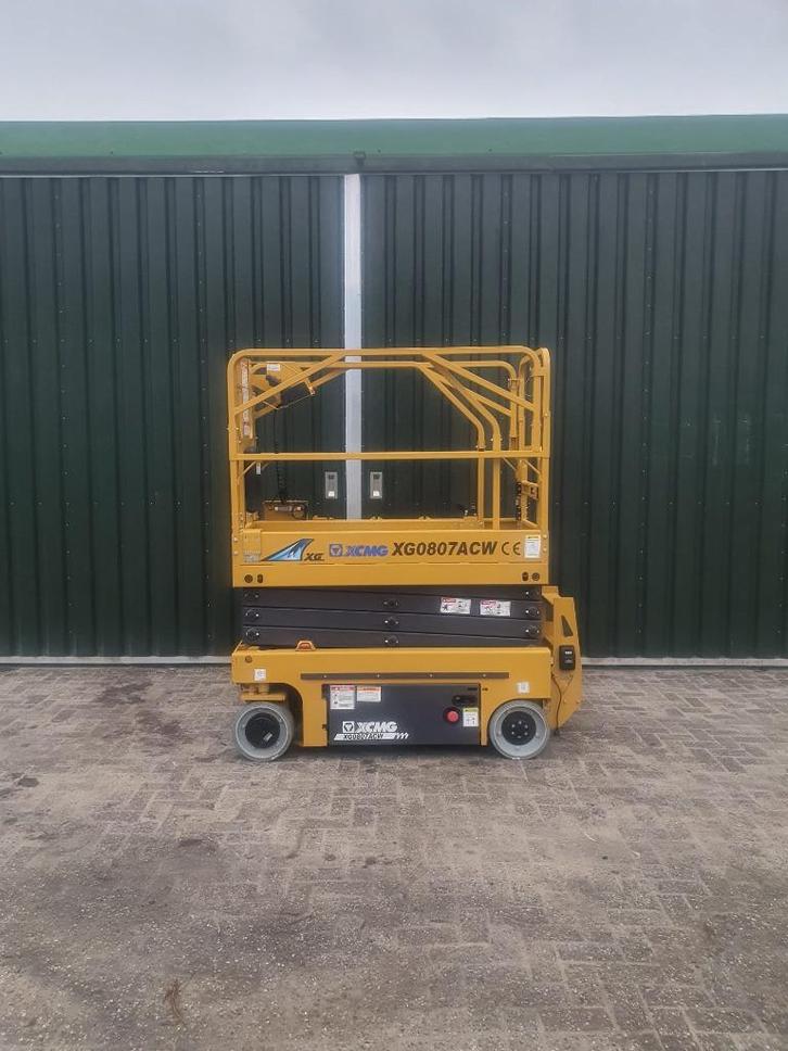 XCMG Schaarhoogwerker 8 m 2023 als nieuw (demo) gekeurd, Zakelijke goederen, Machines en Bouw | Liften, Steigers en Ladders, Ophalen