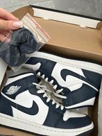 Air Jordan 1 mid, Ophalen of Verzenden, Zo goed als nieuw