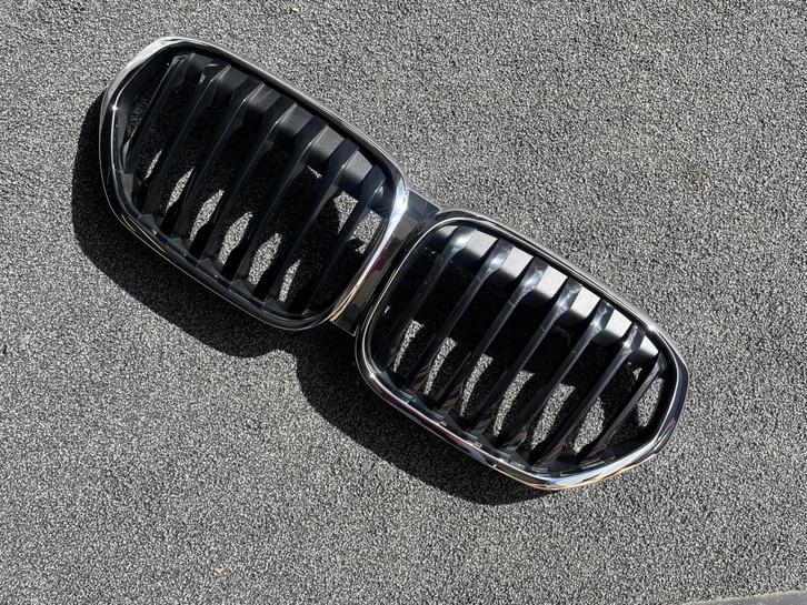 Gril voor BMW X1 - U101- vanaf bouwjaar 2023/heden, Auto diversen, Tuning en Styling, Verzenden