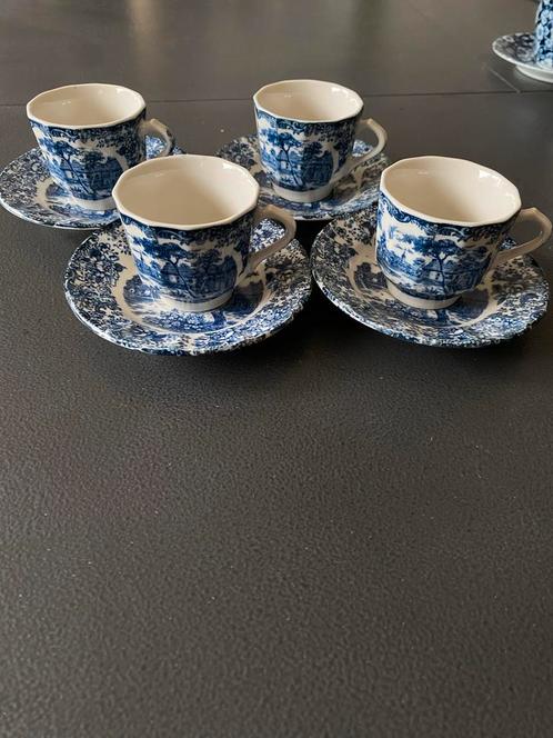 Antieke Koffiekopjes met Schotels - Blauw Wit Landschap, Antiek en Kunst, Antiek | Servies los, Ophalen of Verzenden